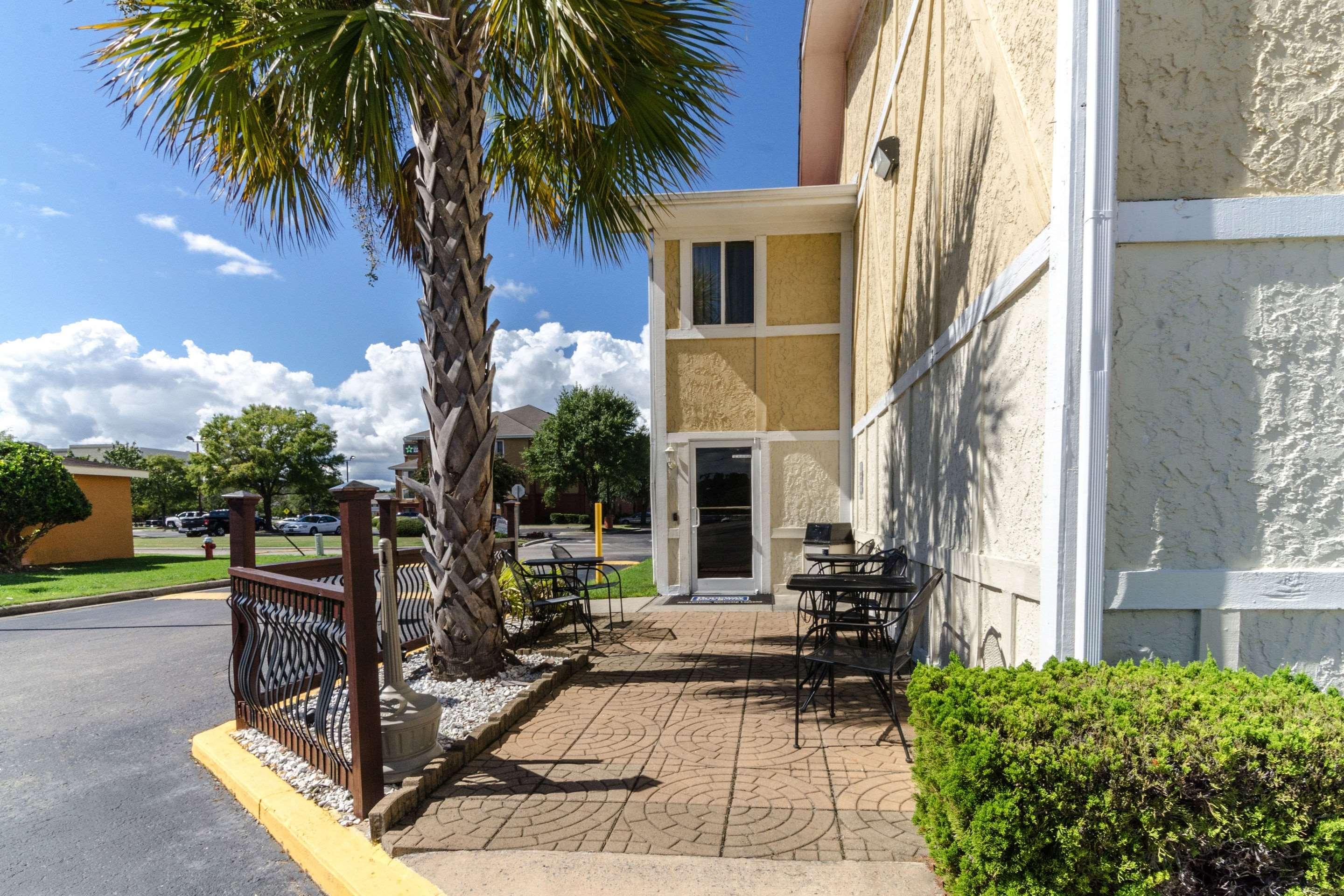 Rodeway & Near Camp Lejeune Jacksonville